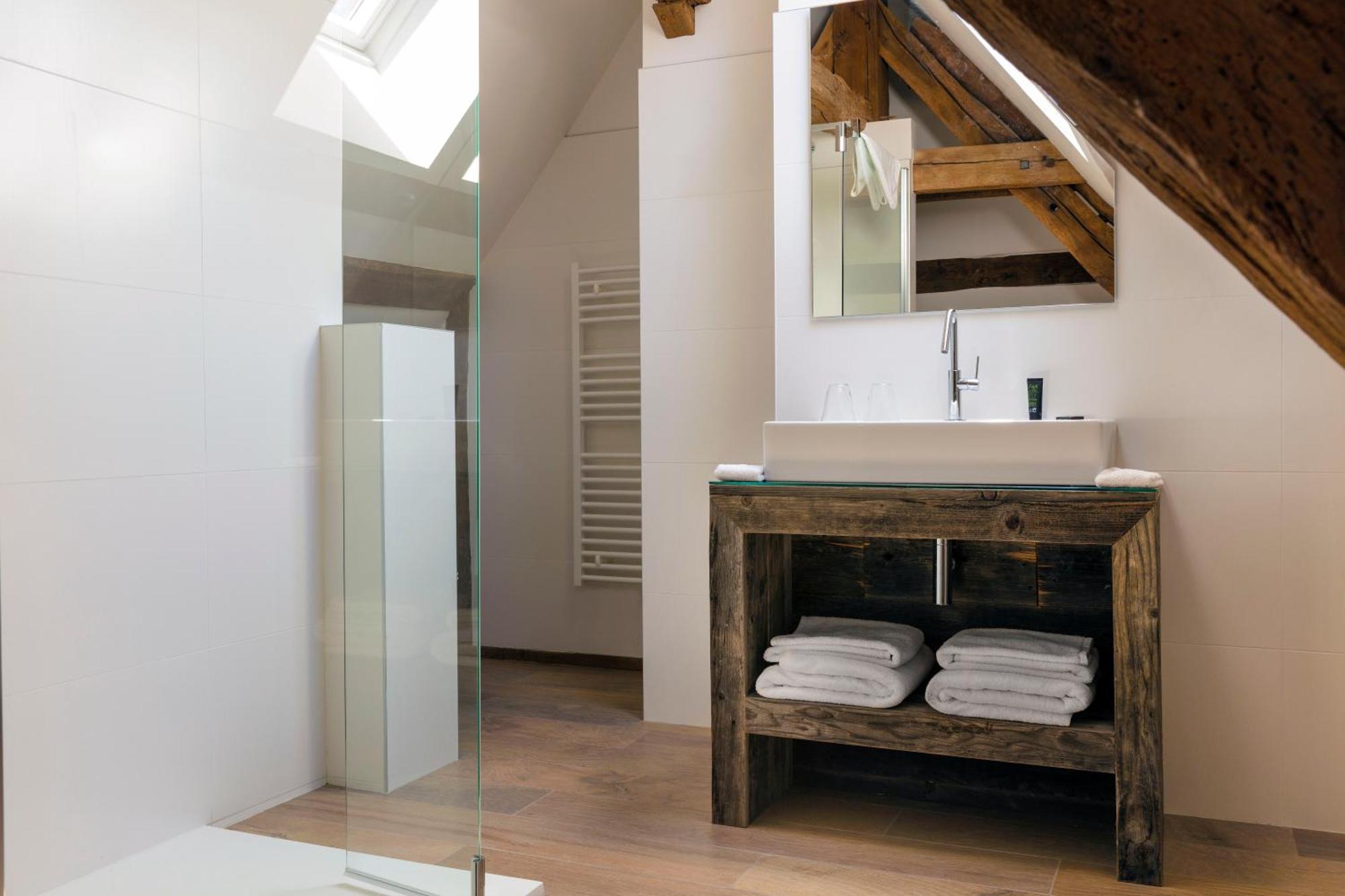 La Chaumiere Hotel 4*