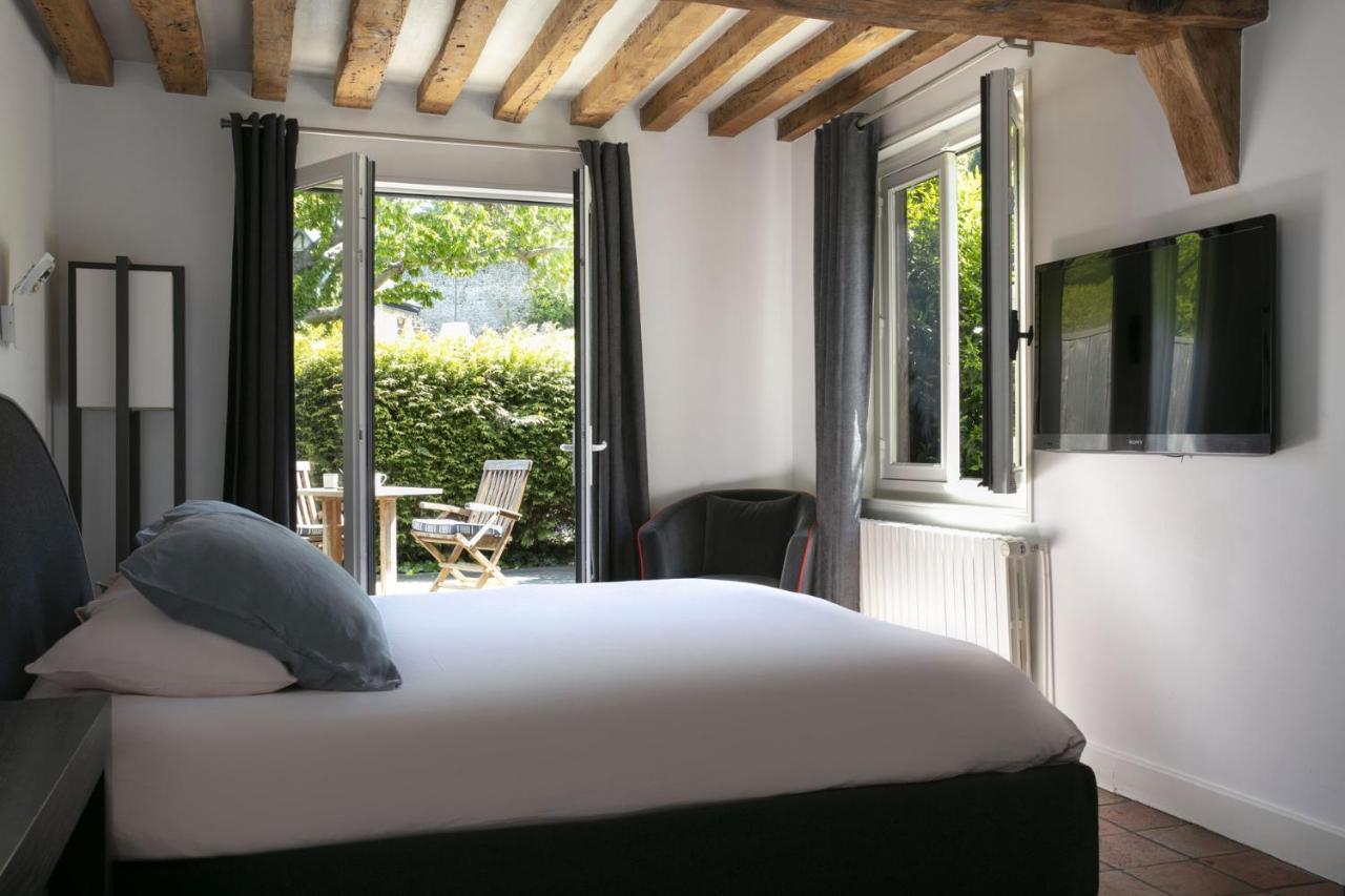 Hotel La Chaumiere 4*